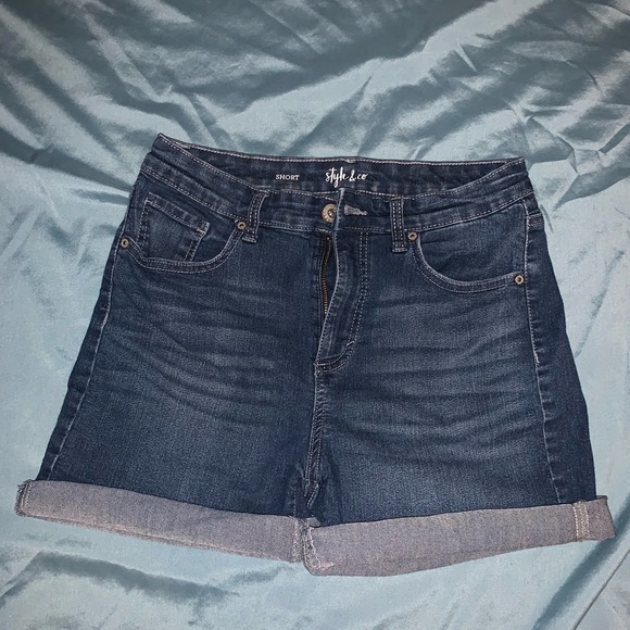 Shorts - Picture 1 of 2